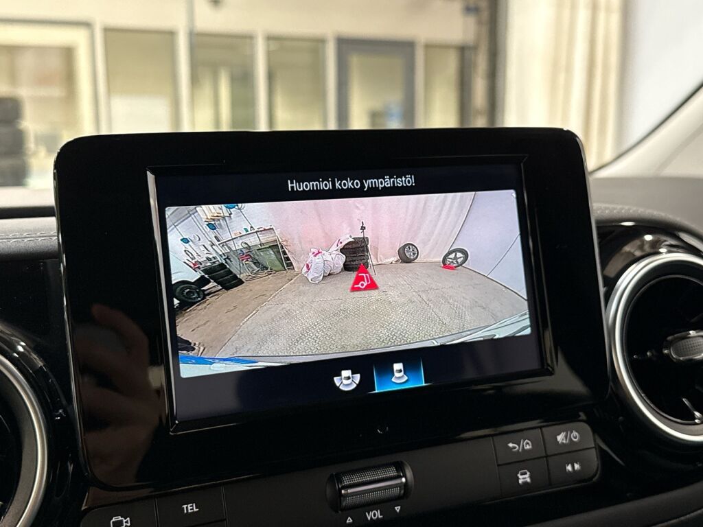 Mercedes-Benz EQT 2023 Harmaa