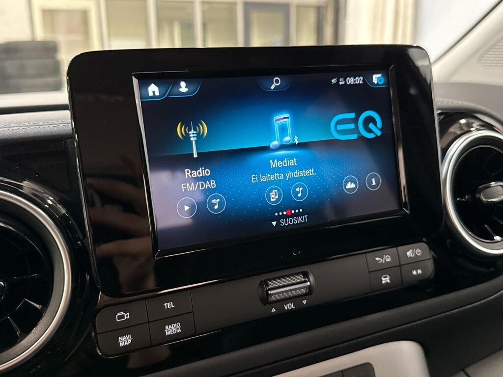 Mercedes-Benz EQT 2023 Harmaa