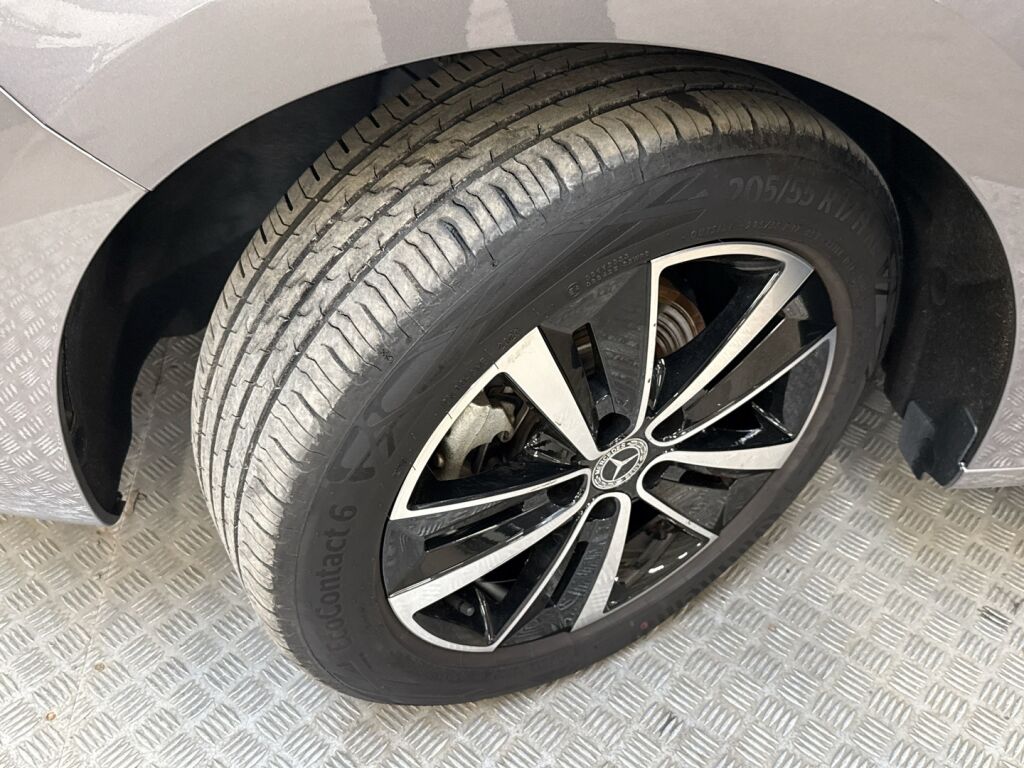 Mercedes-Benz EQT 2023 Harmaa