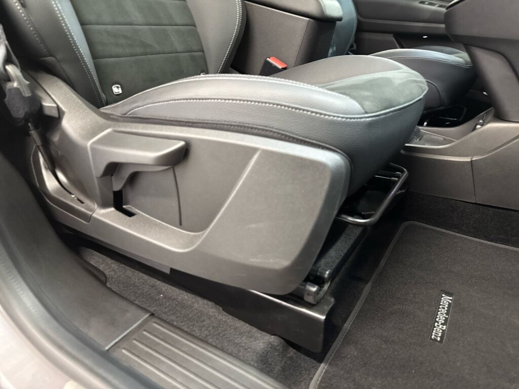 Mercedes-Benz EQT 2023 Harmaa