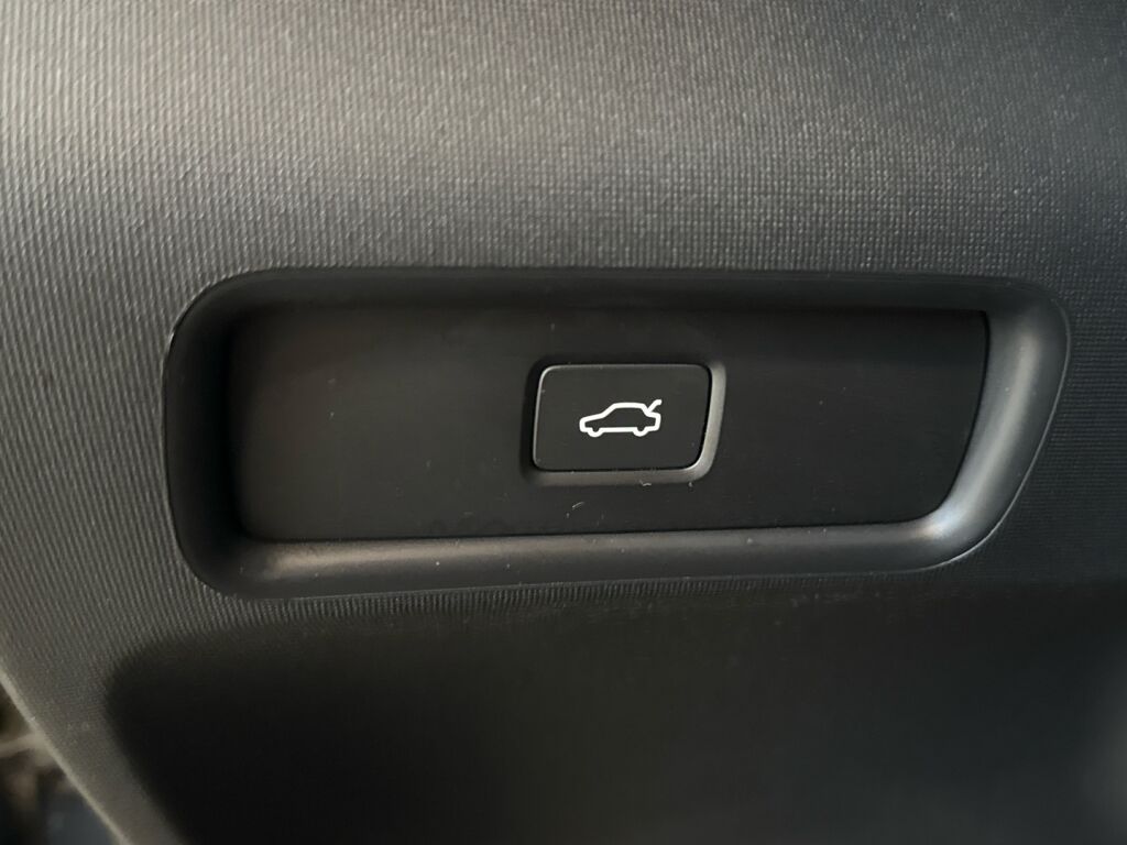 Polestar 2 2023 Midnight