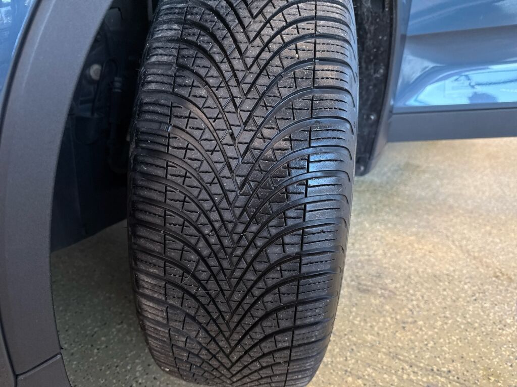 Polestar 2 2023 Midnight