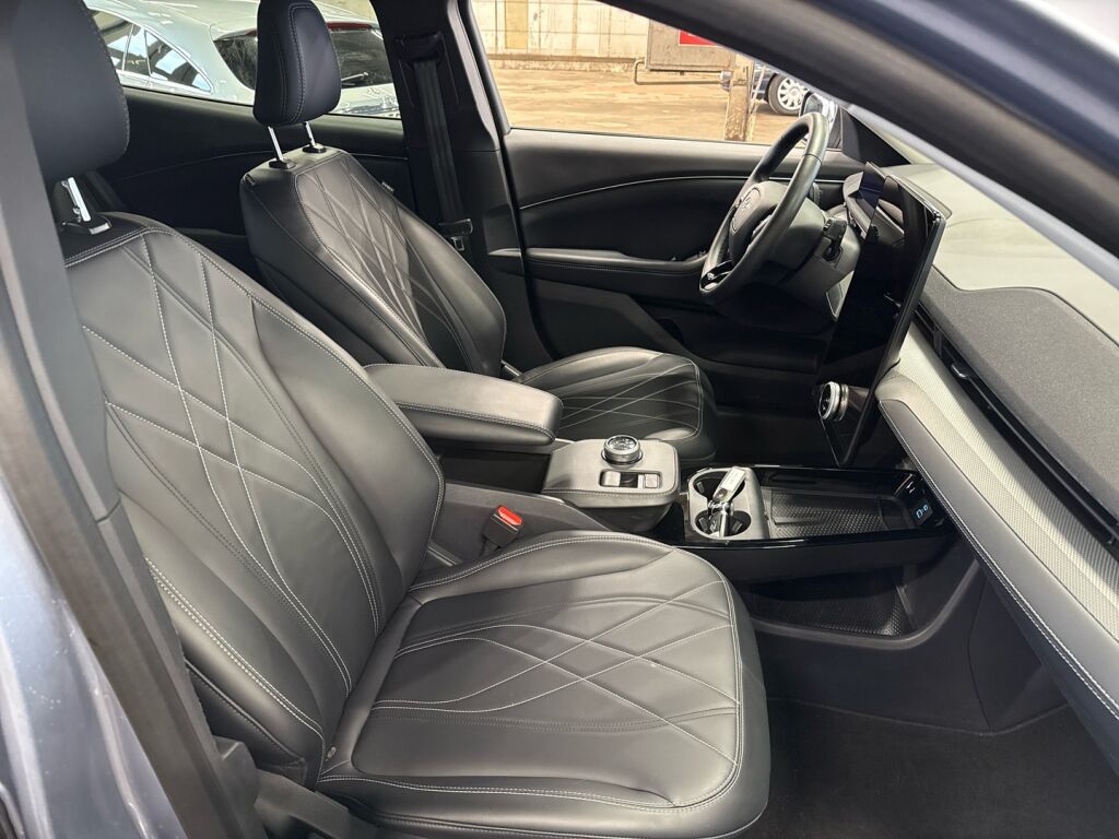 Ford Mustang 2022 Harmaa