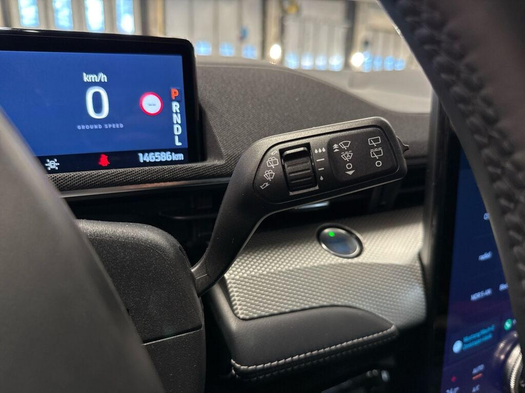 Ford Mustang 2022 Harmaa