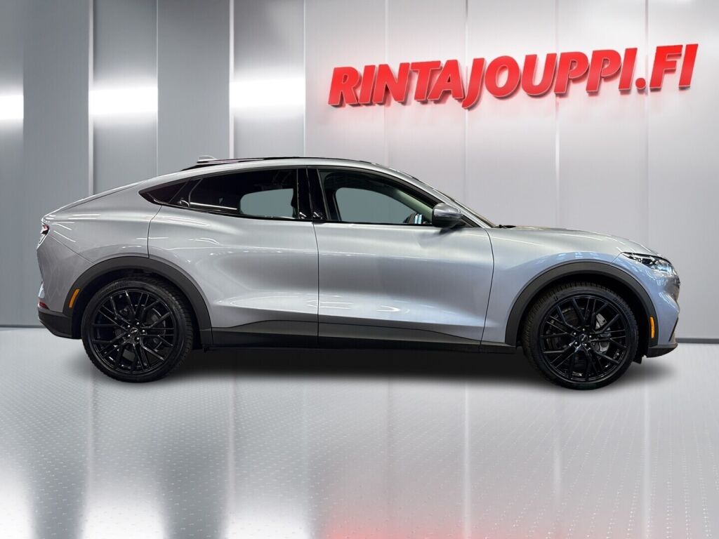 Ford Mustang 2022 Harmaa