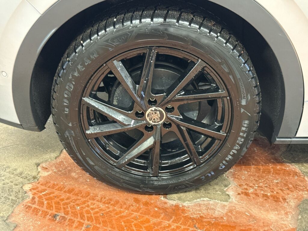 Volkswagen ID.4 2023 met.hopea