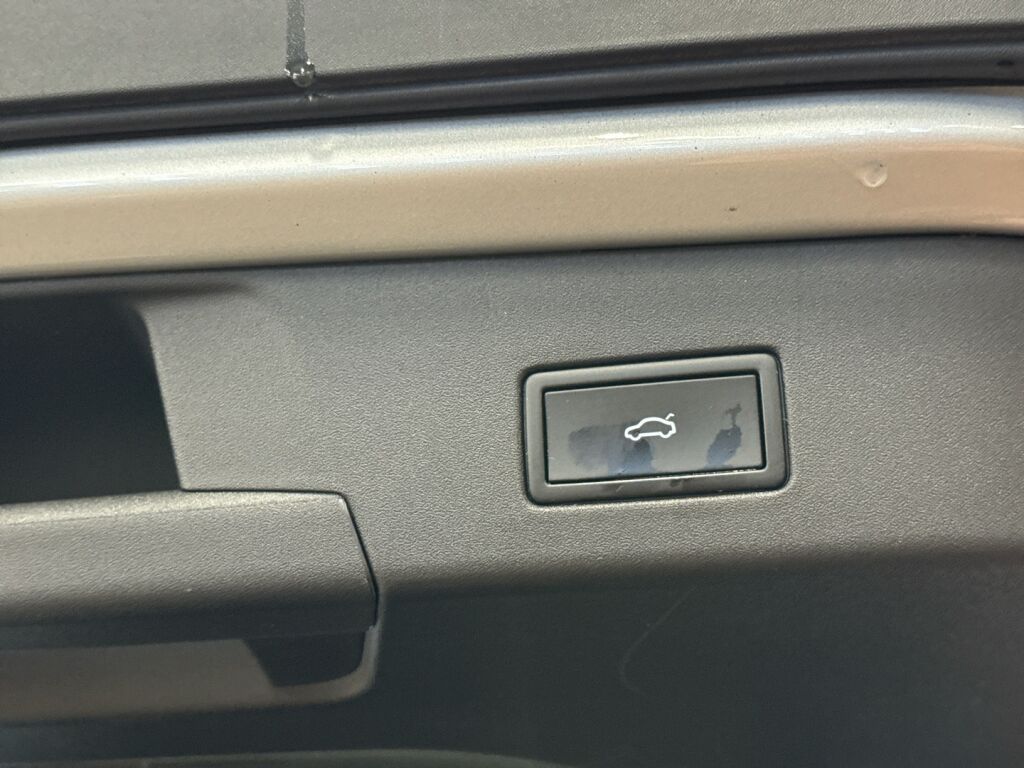 Volkswagen ID.4 2023 met.hopea