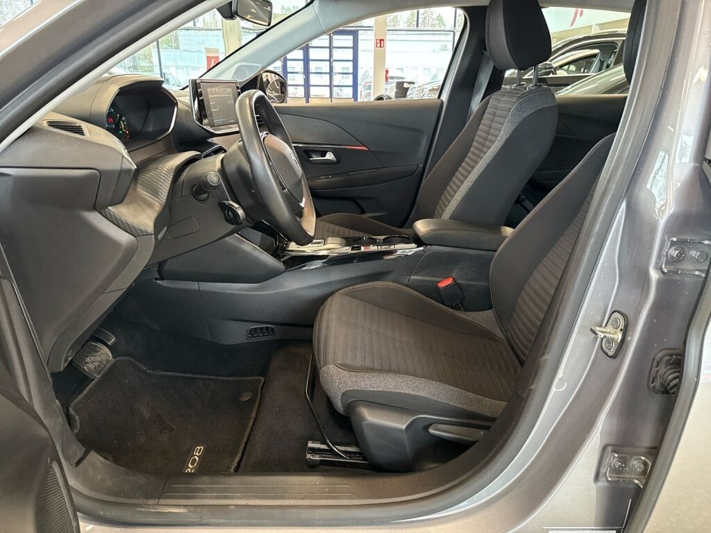 Peugeot e-208 2022 
