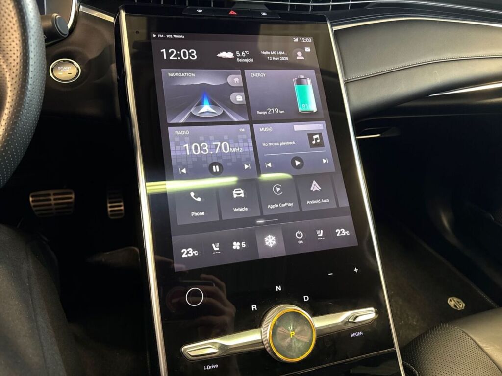 Mg Marvel R 2022 Musta