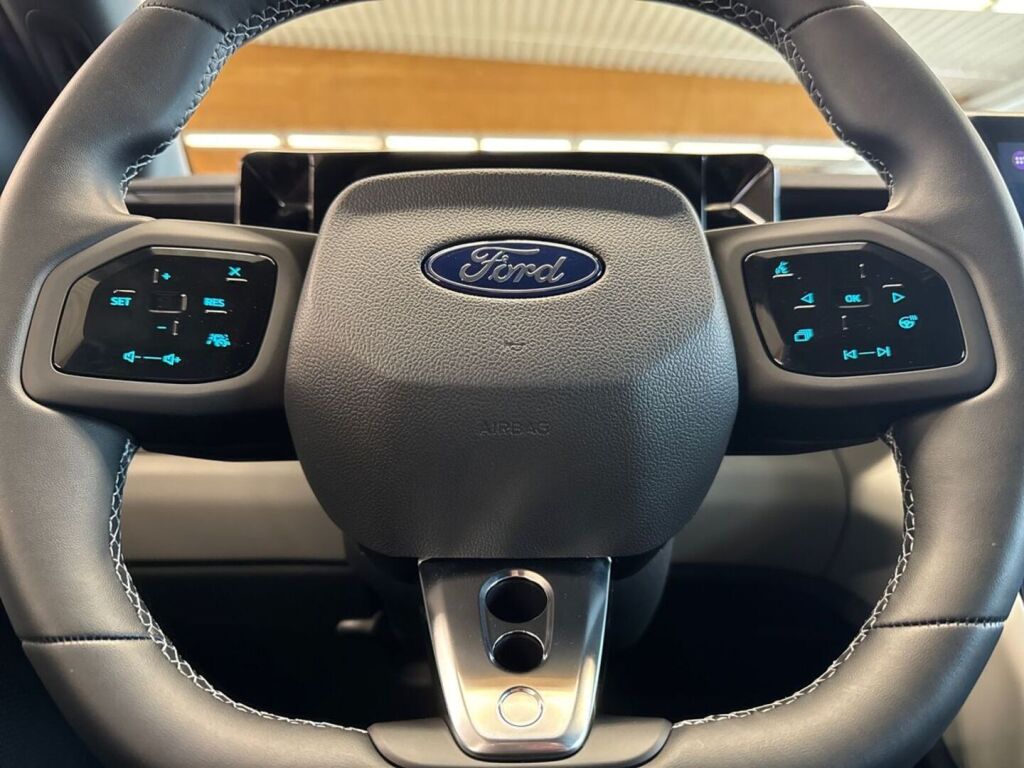 Ford Capri 2025 Frozen White