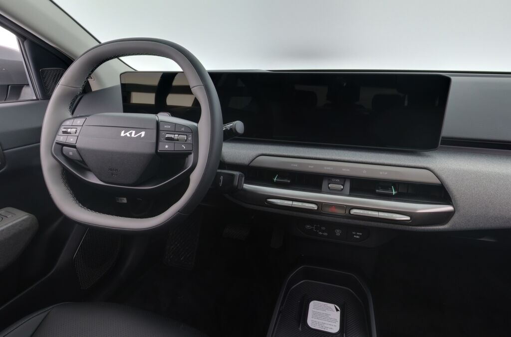 Kia EV4 2026 Harmaa