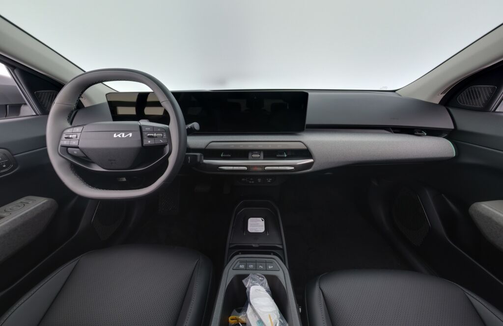 Kia EV4 2026 Harmaa