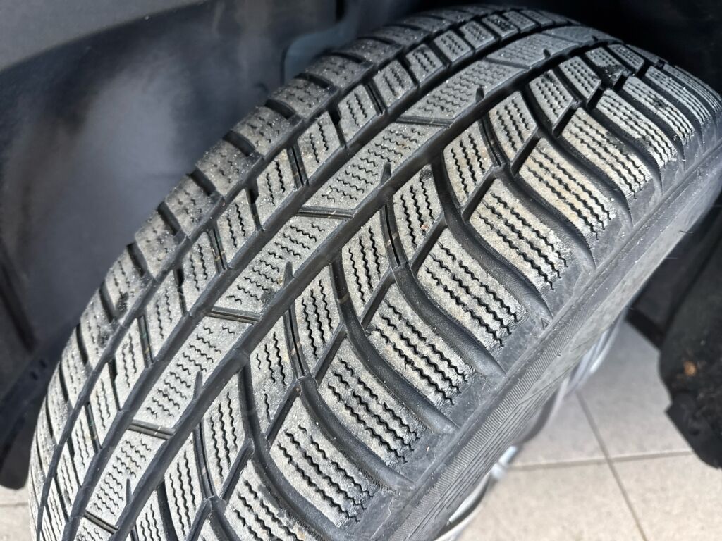 Ford Mustang Mach-E 2021 Sininen