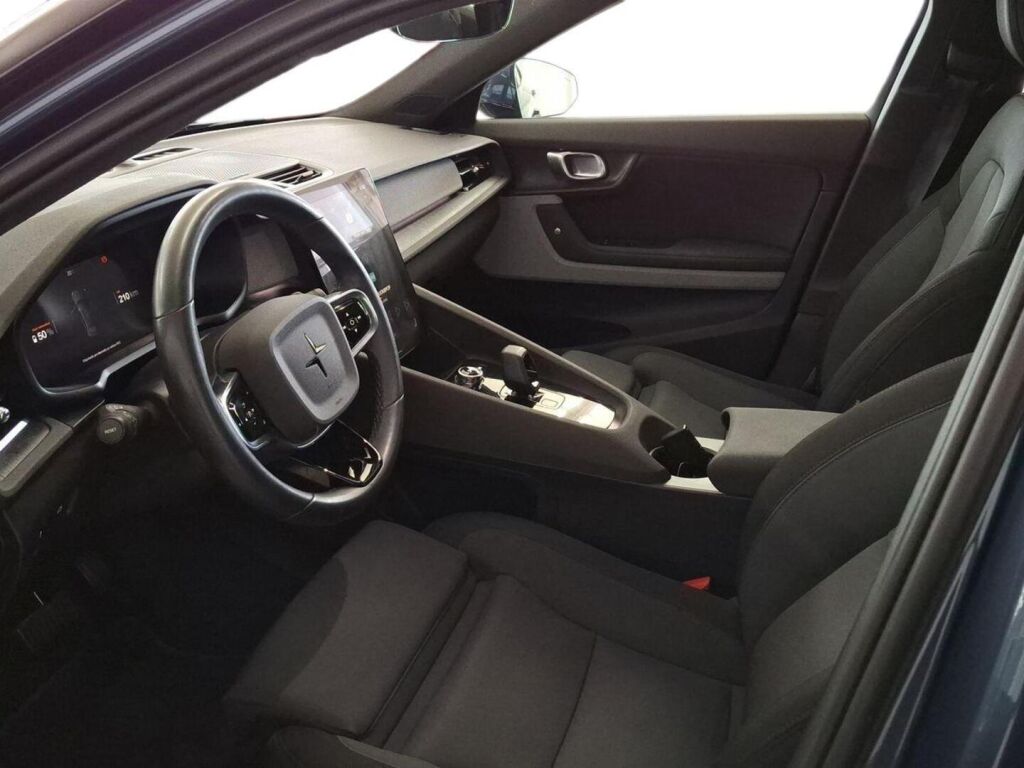 Polestar 2 2021 met.sininen