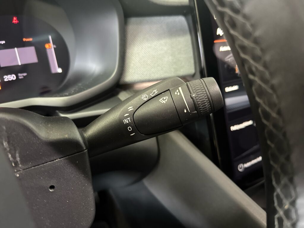 Polestar 2 2020 Valkoinen