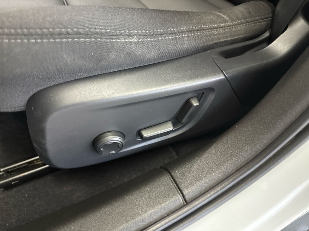 Polestar 2 2020 Valkoinen