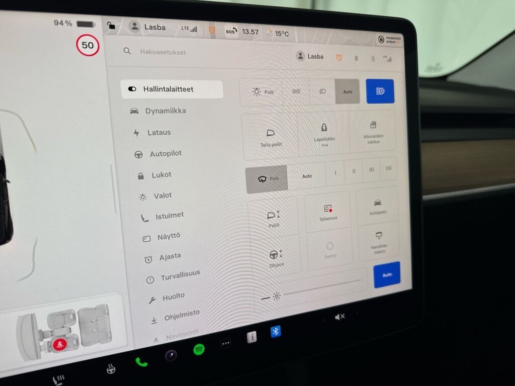 Tesla Model Y 2022 Musta