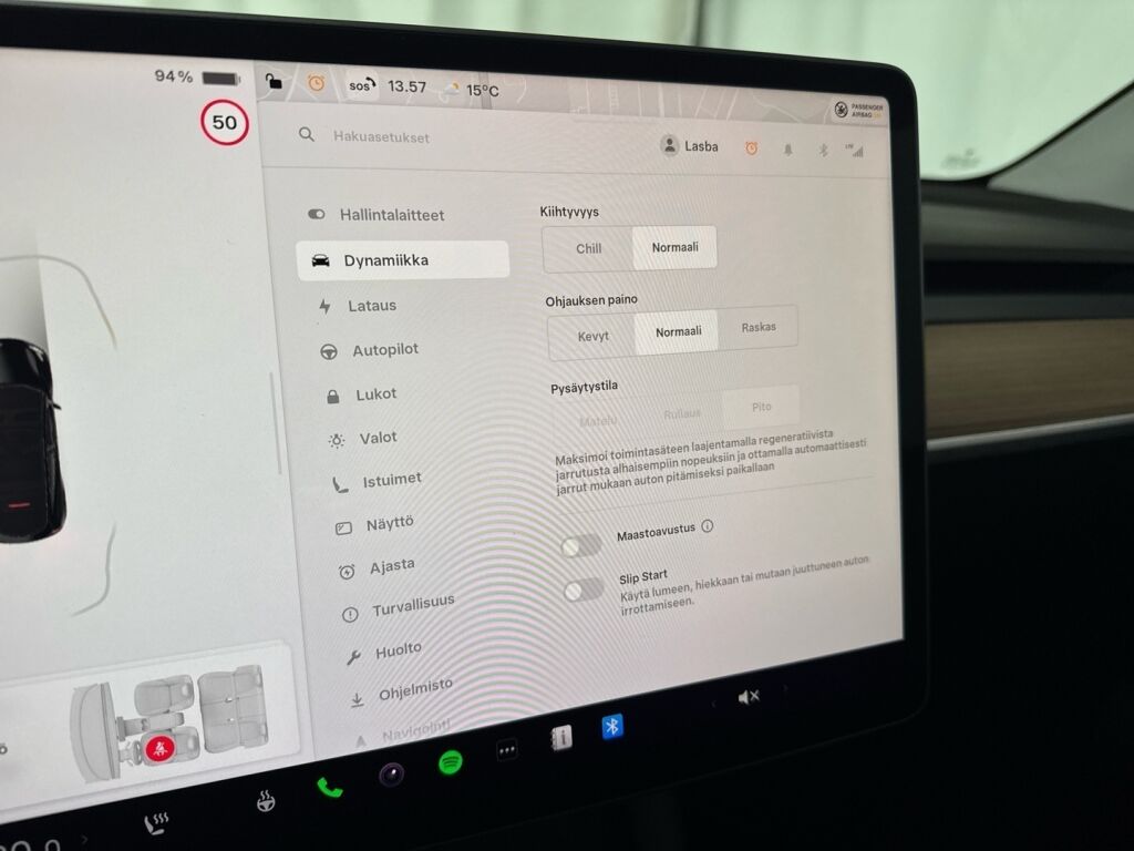 Tesla Model Y 2022 Musta