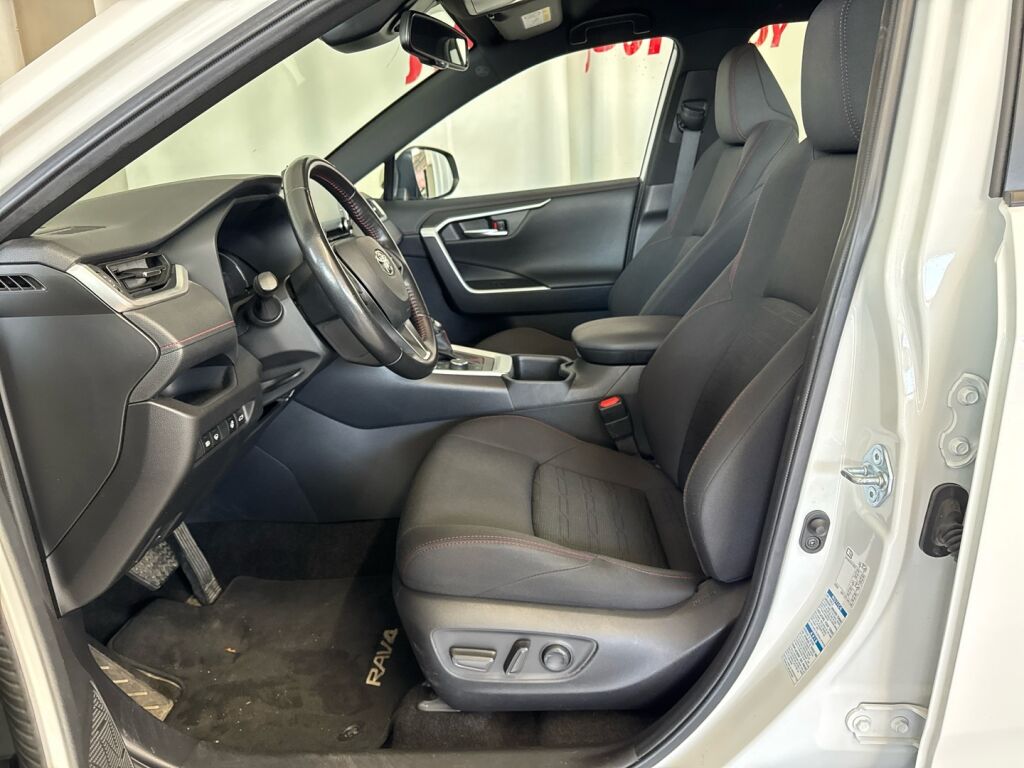 Toyota RAV4 Plug-in 2022 