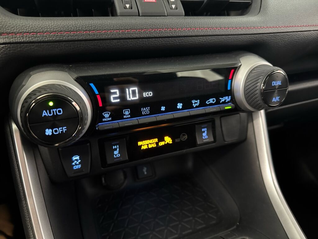 Toyota RAV4 Plug-in 2022 Valkoinen