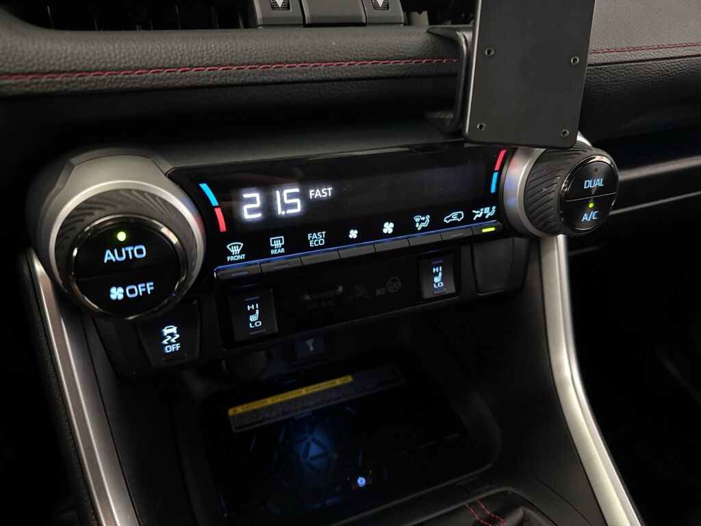 Toyota RAV4 Plug-in 2021 