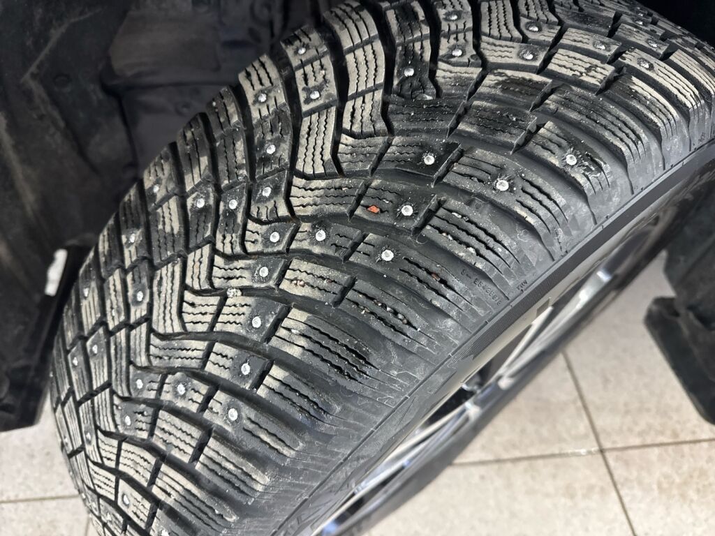 Toyota RAV4 Plug-in 2021 