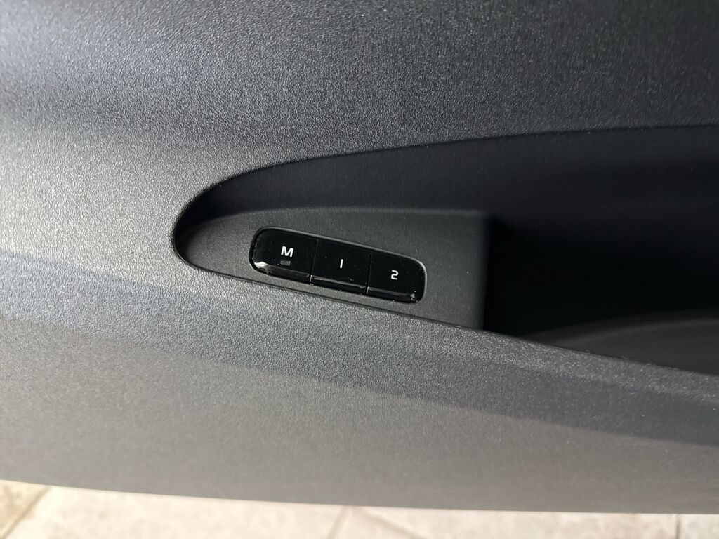 Polestar 2 2020 Harmaa