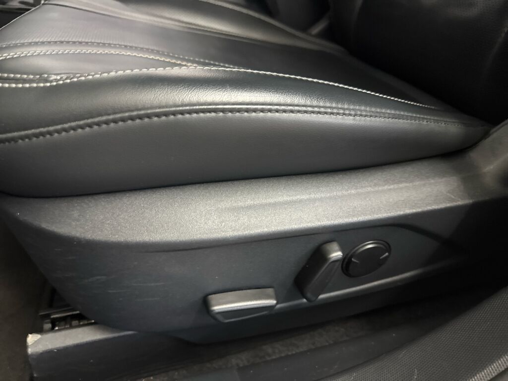 Ford Mustang Mach-E 2021 Väri