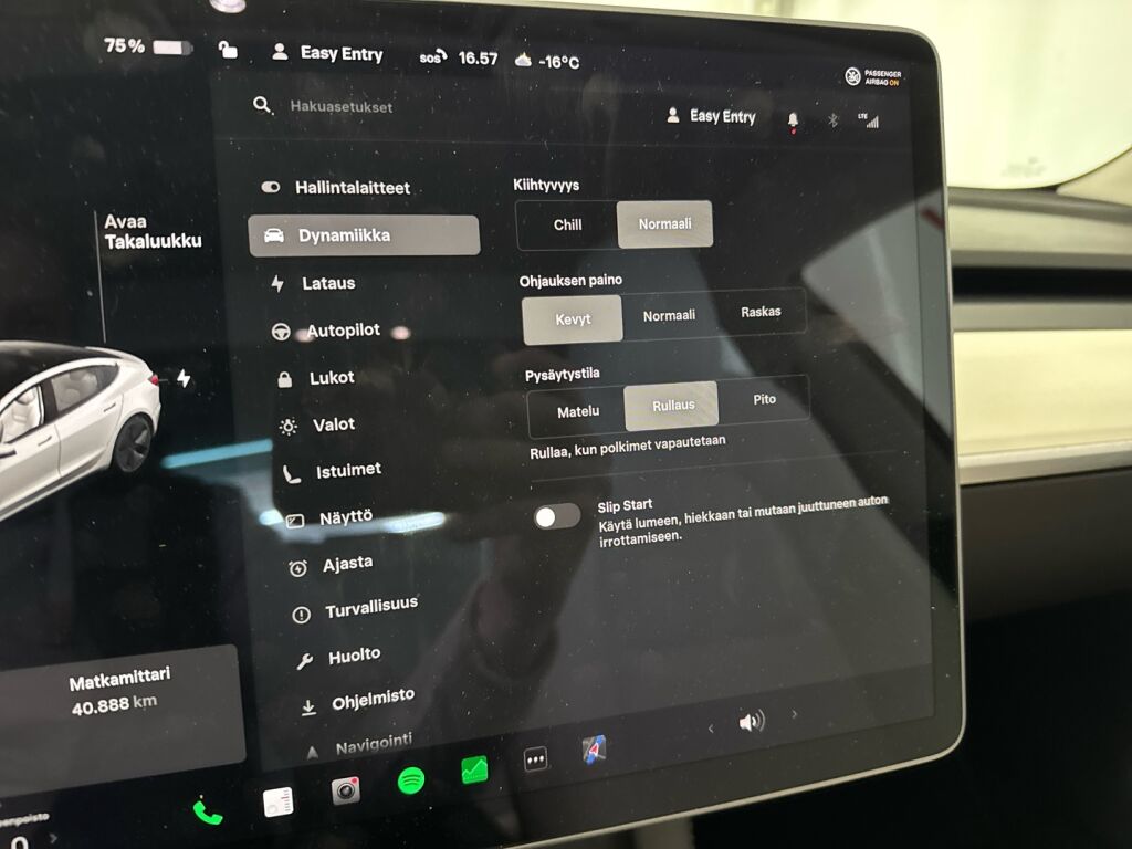 Tesla Model 3 2021 Valkoinen