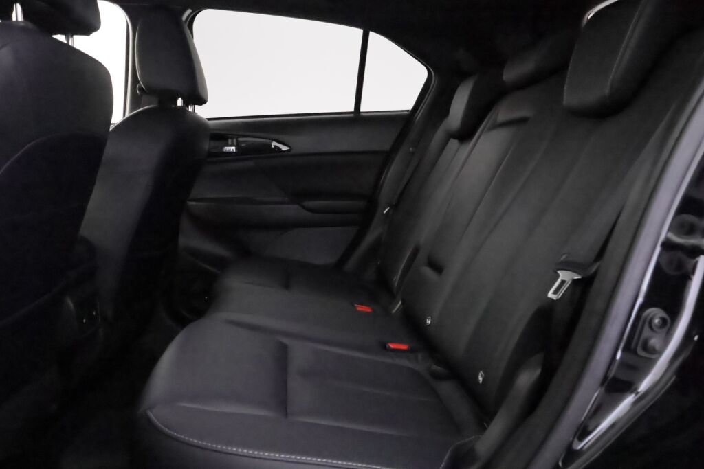 Mitsubishi Eclipse Cross 2022 Musta