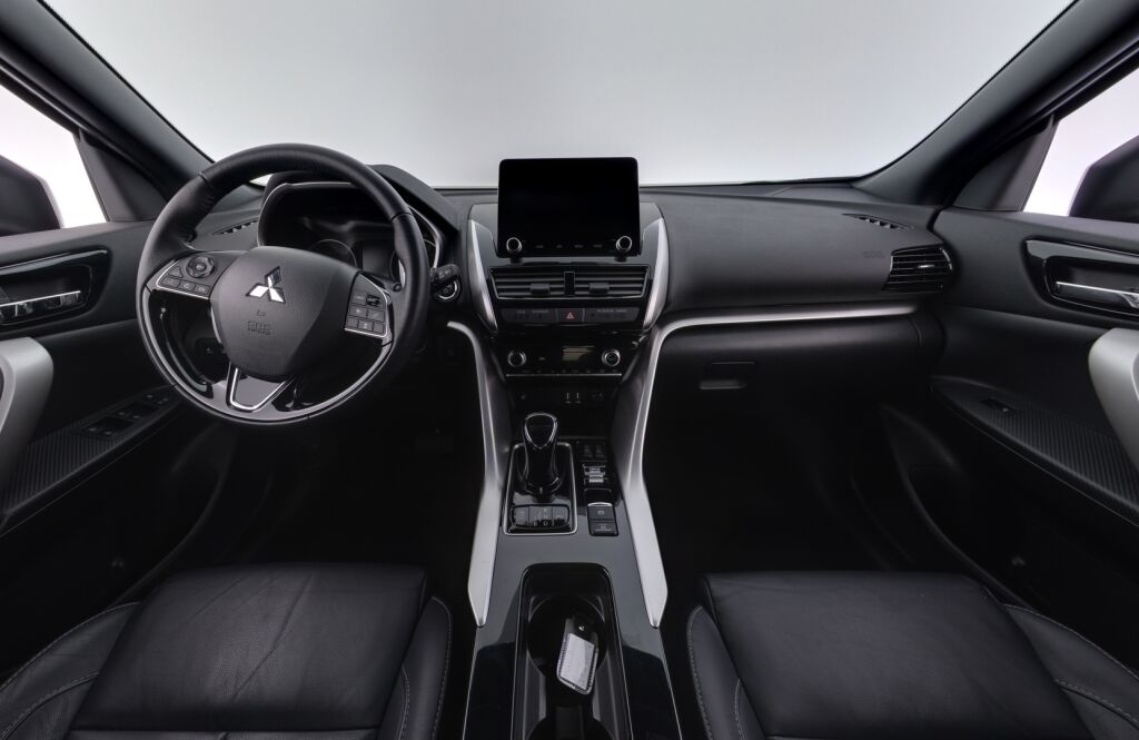 Mitsubishi Eclipse Cross 2022 Musta