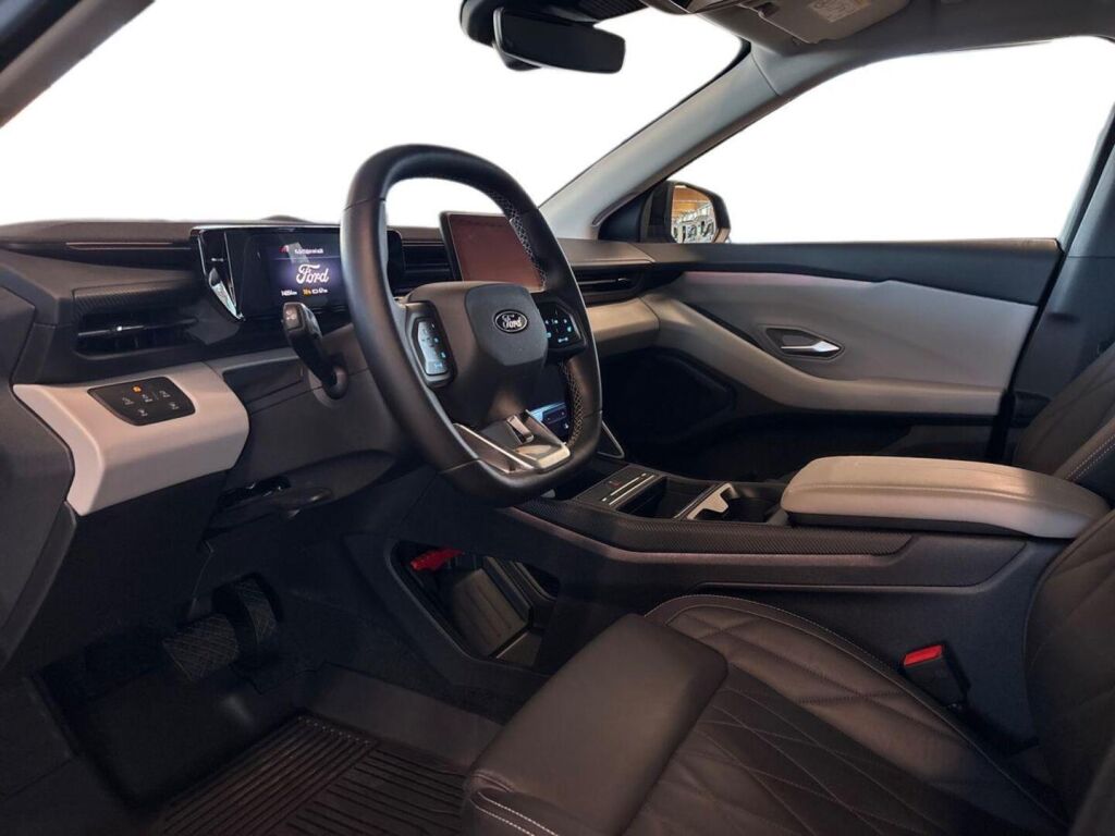Ford Explorer 2025 Harmaa