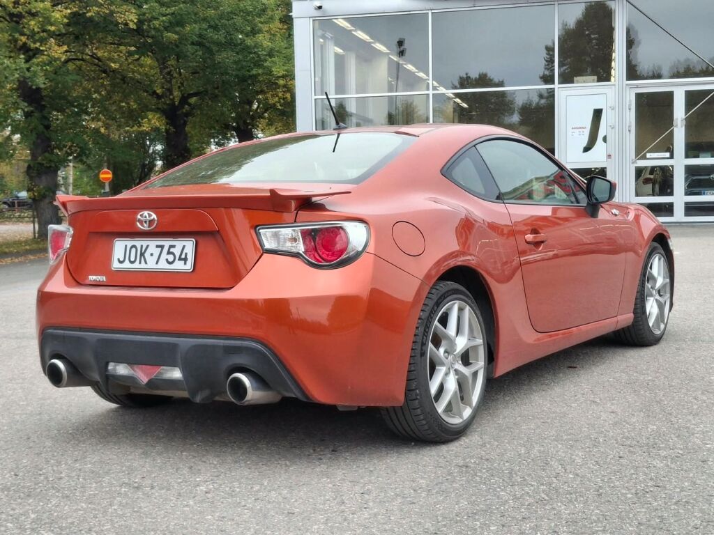 Toyota GT86 2012 Oranssi