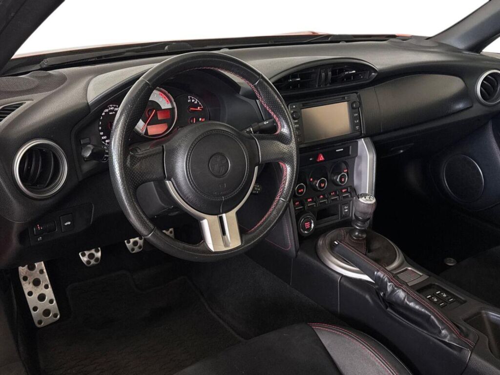 Toyota GT86 2012 Oranssi