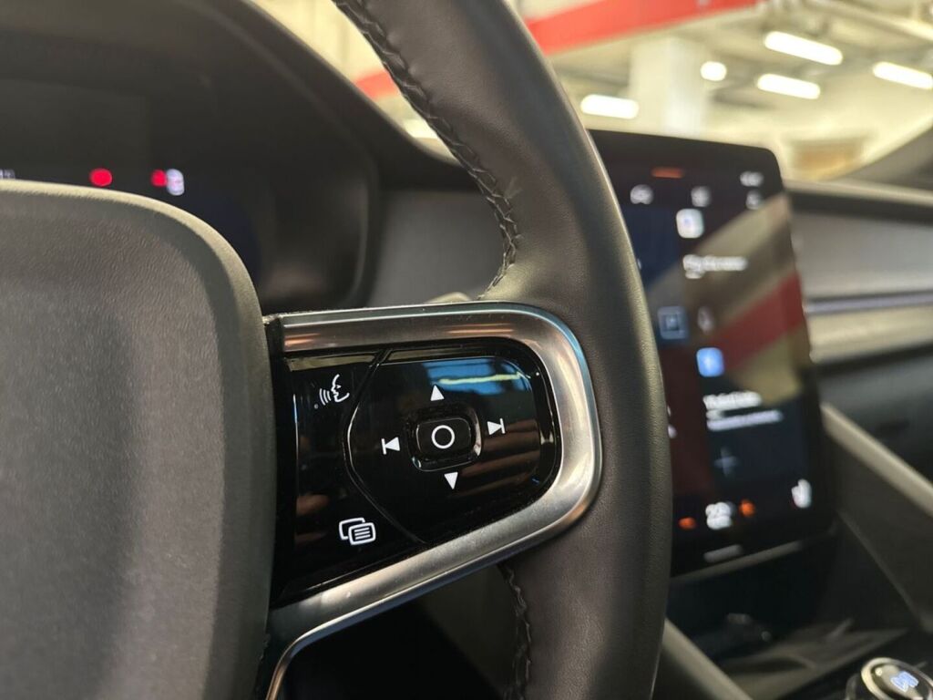 Polestar 2 2022 Harmaa