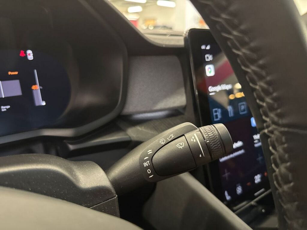 Polestar 2 2022 Harmaa