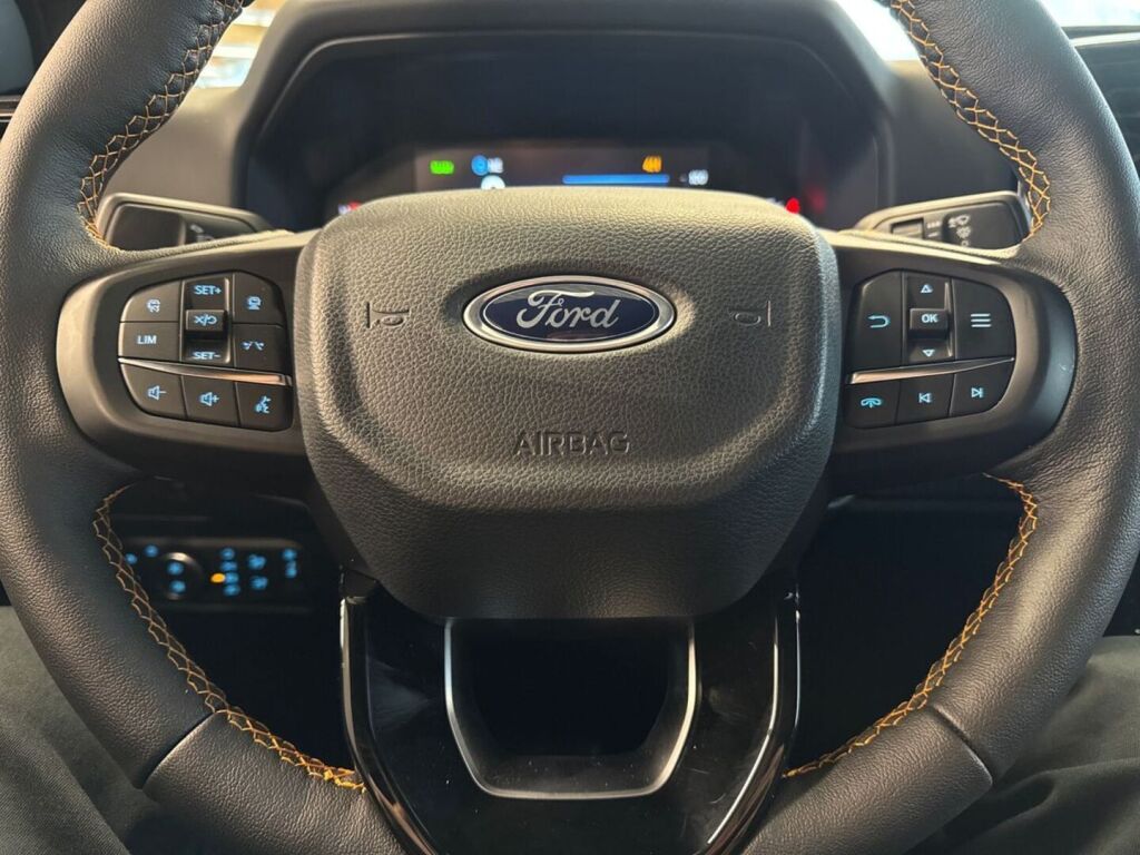 Ford Ranger 2025 Frozen White