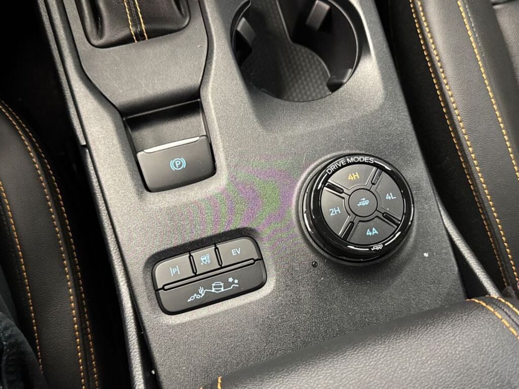 Ford Ranger 2025 Frozen White