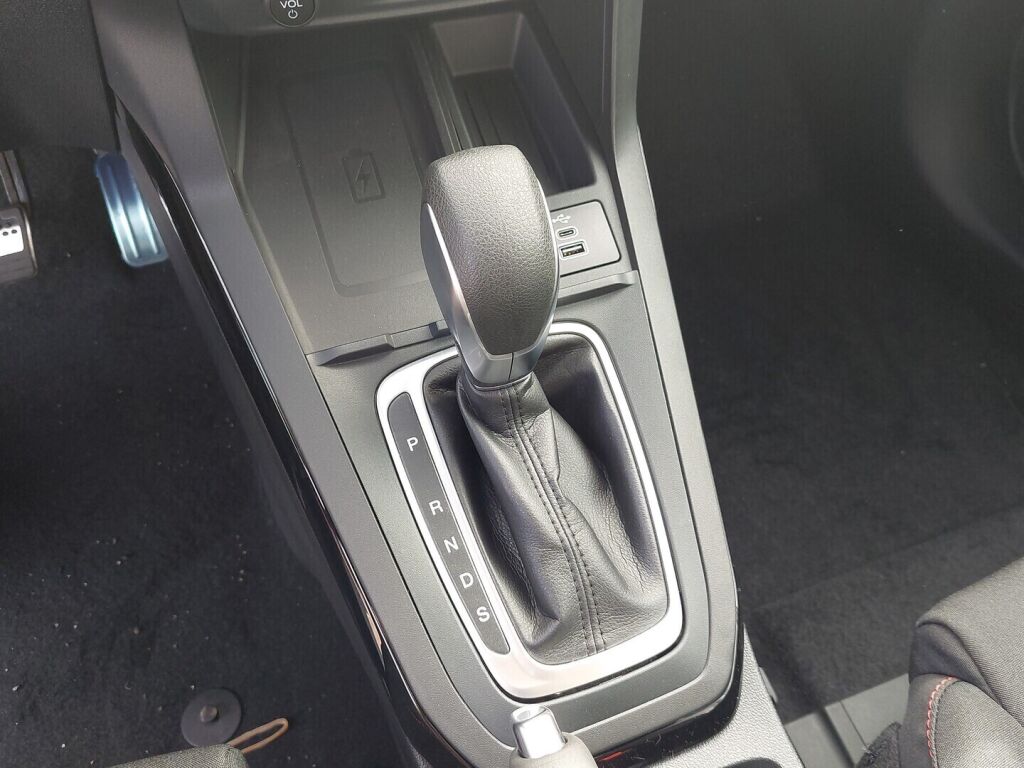 Ford Puma 2026 Punainen