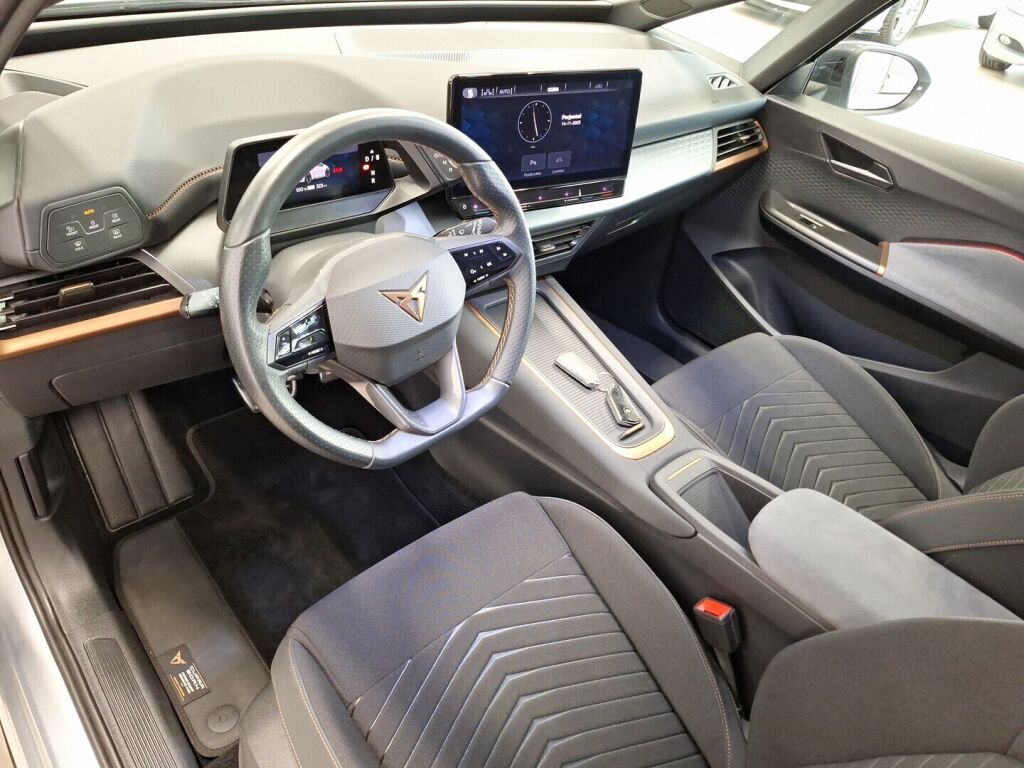 Cupra Born 2023 Harmaa