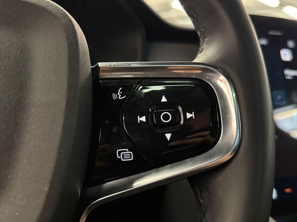 Polestar 2 2020 Musta