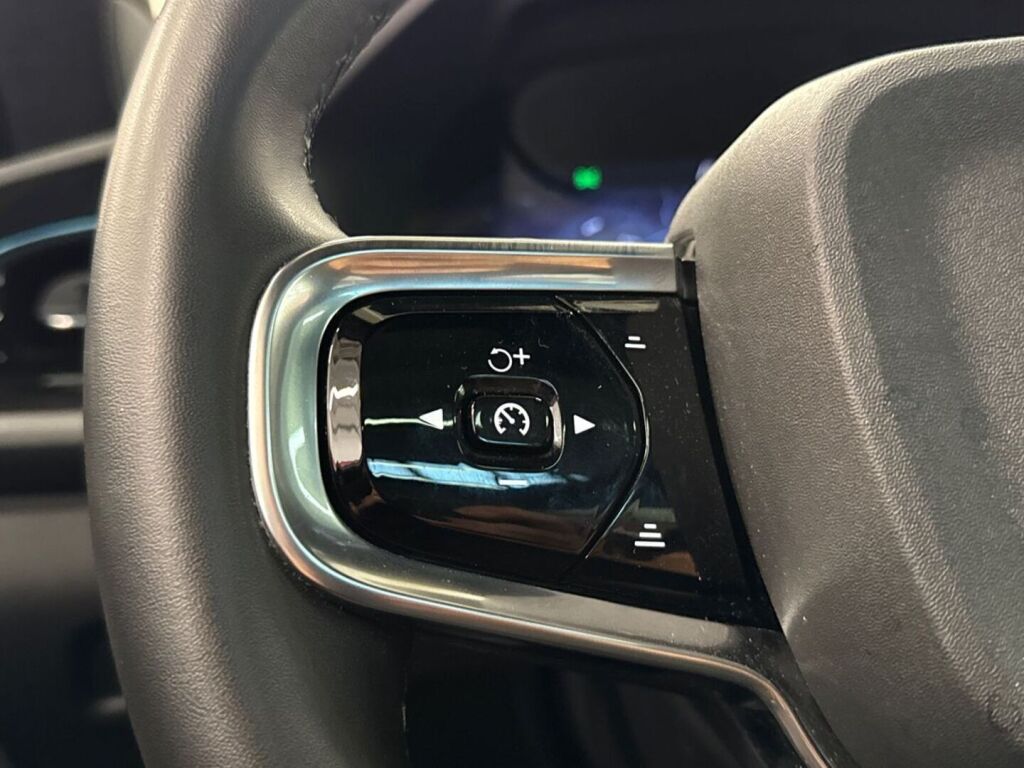 Polestar 2 2020 Musta