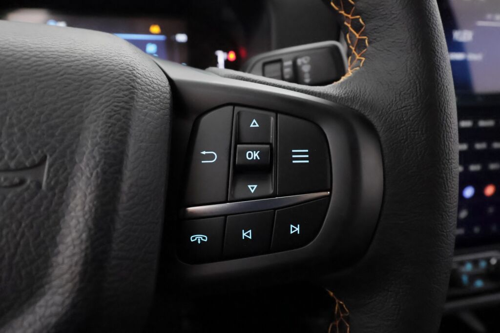 Ford Ranger 2025 Punainen