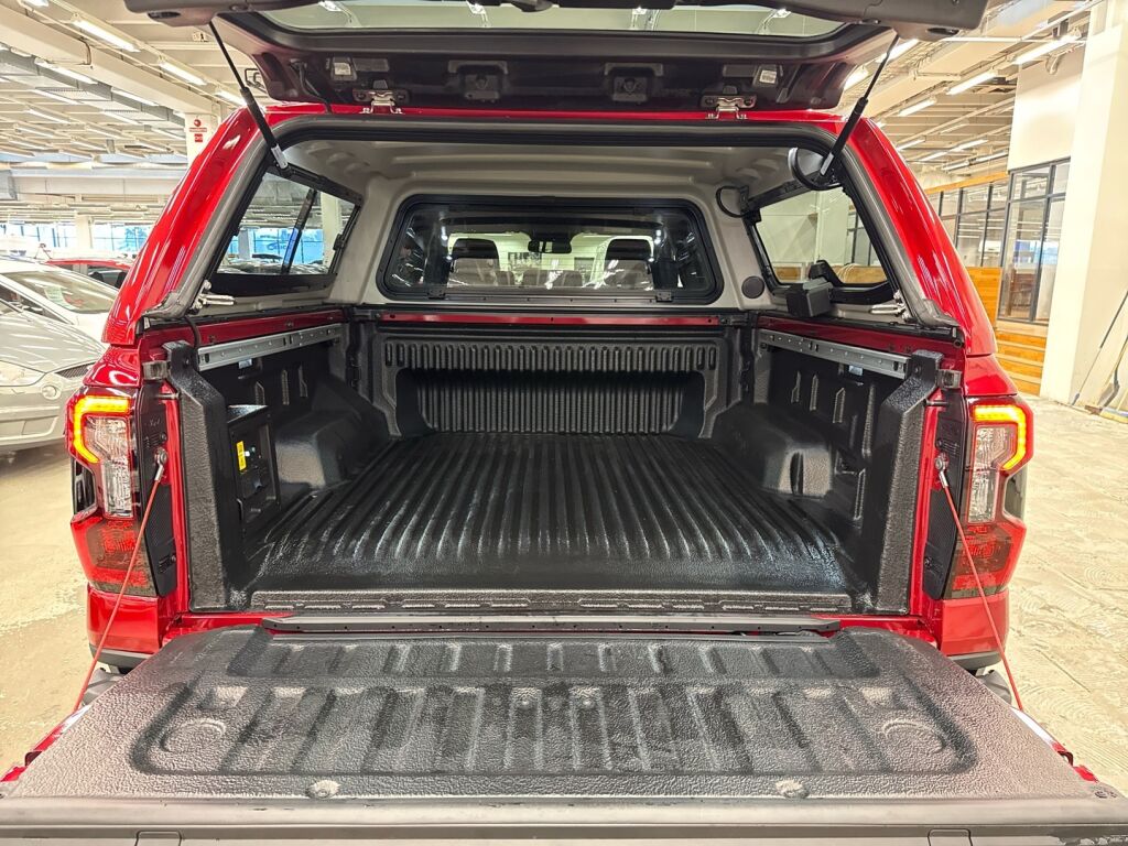 Ford Ranger 2026 Punainen