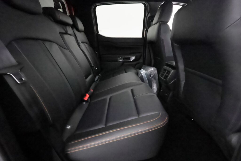 Ford Ranger 2025 Punainen