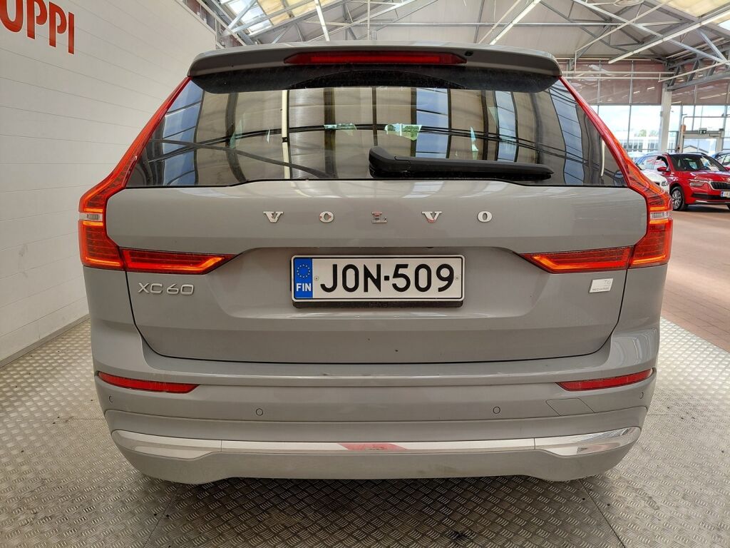Volvo XC60 2024 Harmaa