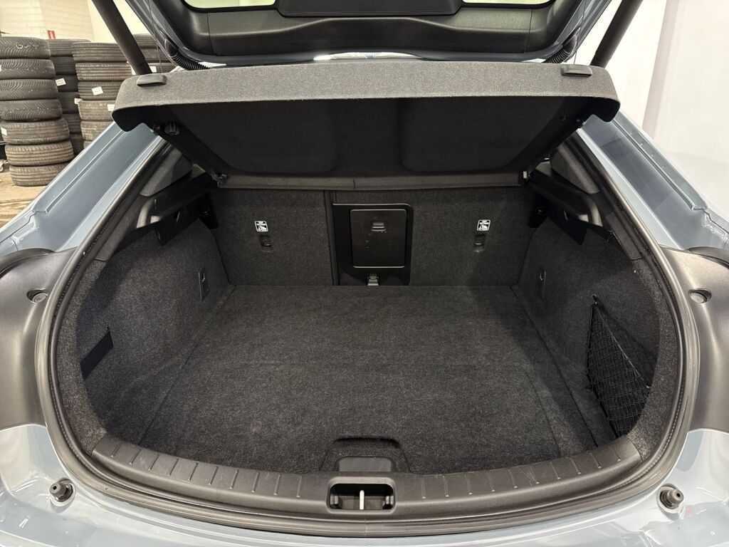 Polestar 2 2023 Thunder