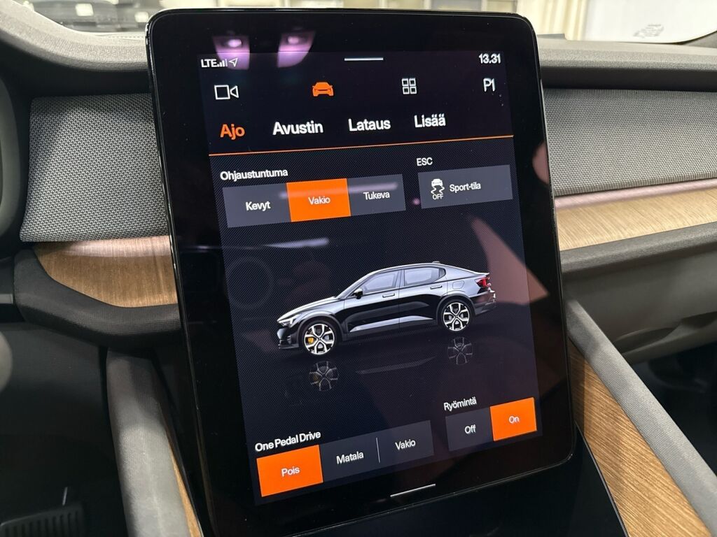 Polestar 2 2023 Snow