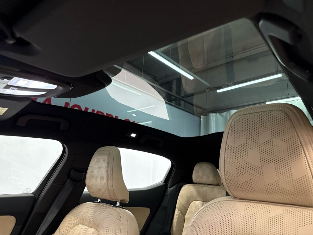 Polestar 2 2023 Snow