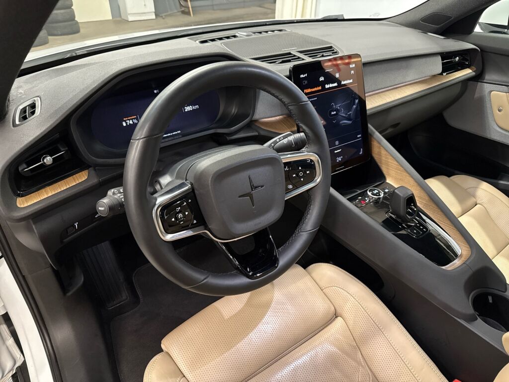 Polestar 2 2023 Snow